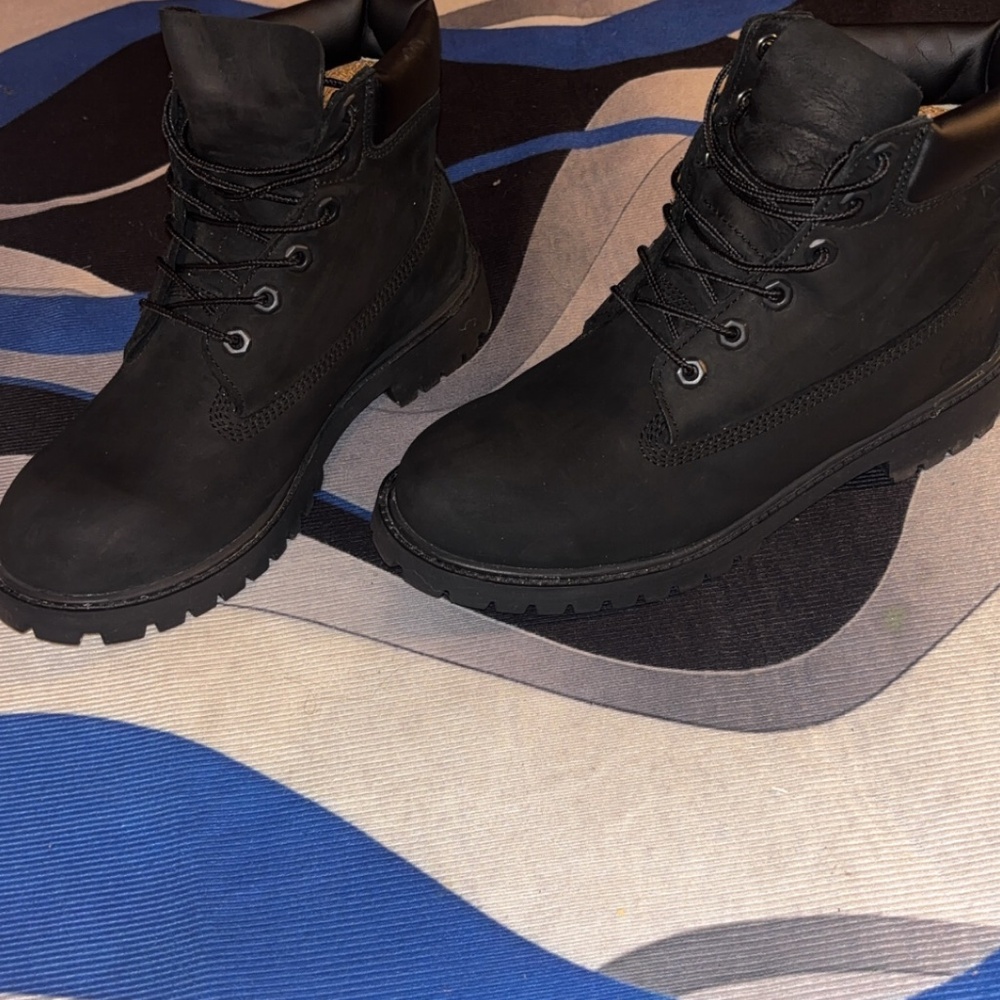 Timberlands - Picture 4 of 5